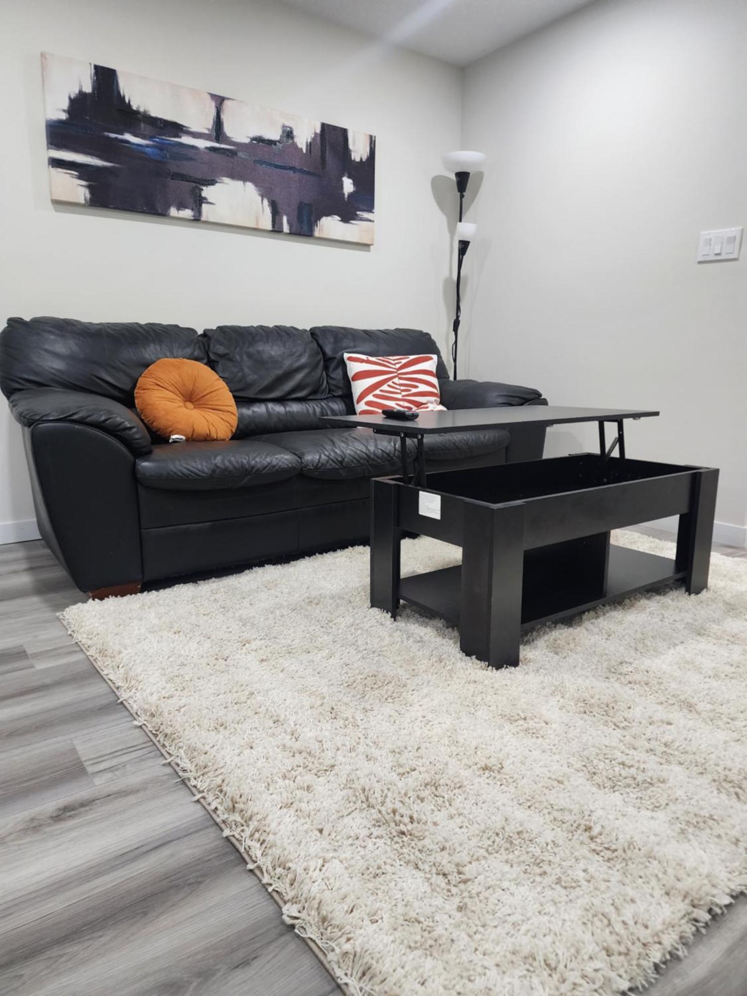 Trendy 2-Bed Oasis Awaits! Apartment คาลการี ภายนอก รูปภาพ